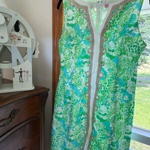 US Size 6: Lilly Pulitzer Green Animals Floral Shift Dress